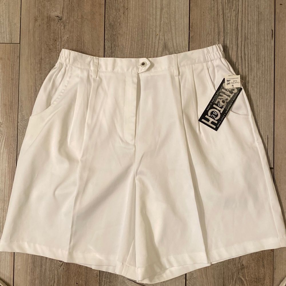 New w Tags Coral Bay Golf Stretch Microfiber White Shorts 16P